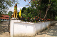 Bb Wat Nam Hu 01