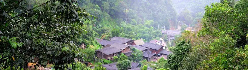 Mae Kampong Village