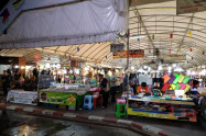 Bb Anusarn Market 010