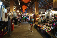 Bb Anusarn Market 08