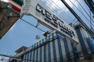 Thanin Market 01