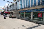 Thanin Market 02