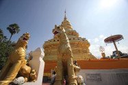 Wat Phra That Si Chom Thong Worawihan 06