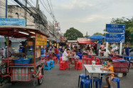 Chang Phuak Market 02