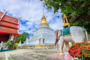 Wat Kaew Don Tao Suchadaram 05