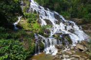 Mae Ya Waterfall 02