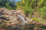 Mo Paeng Waterfall 02