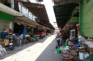Muang Mai Market 02