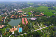 Tweechol Botanic Garden 03