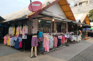Kad Rincome Fashion Market 12