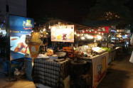 Ploen Ruedee Night Market 11