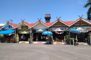 San Pa Khoi Market 12