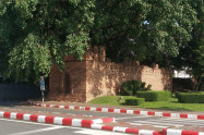Suan Dok Gate 07