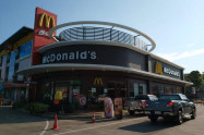 Meechok Plaza 01