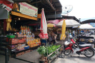 Ton Payom Market 02