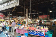 Ton Payom Market 09