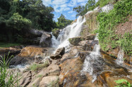 Mae Klang Waterfall 05
