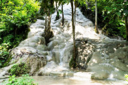 Bua Thong Waterfalls 10